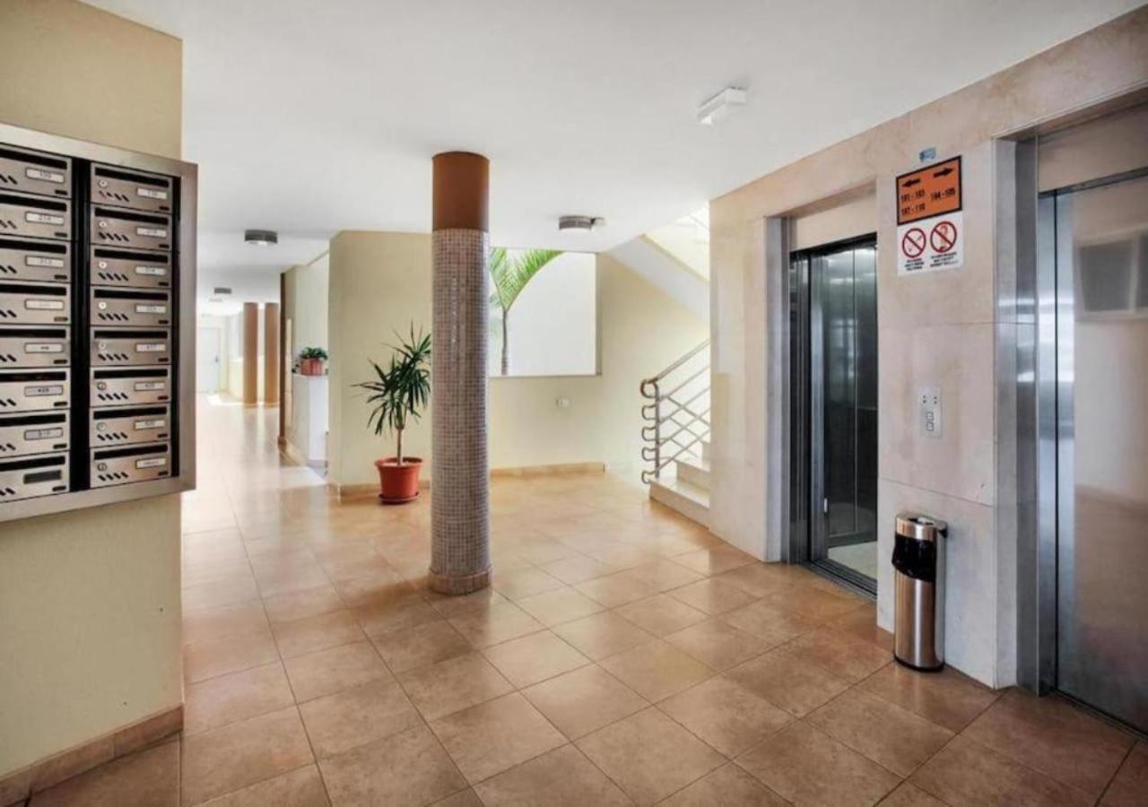 Seaview Splendor 2 Bedroom Modern Comfort Адехе Екстериор снимка