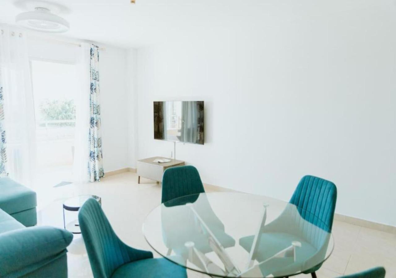 Seaview Splendor 2 Bedroom Modern Comfort Адехе Екстериор снимка