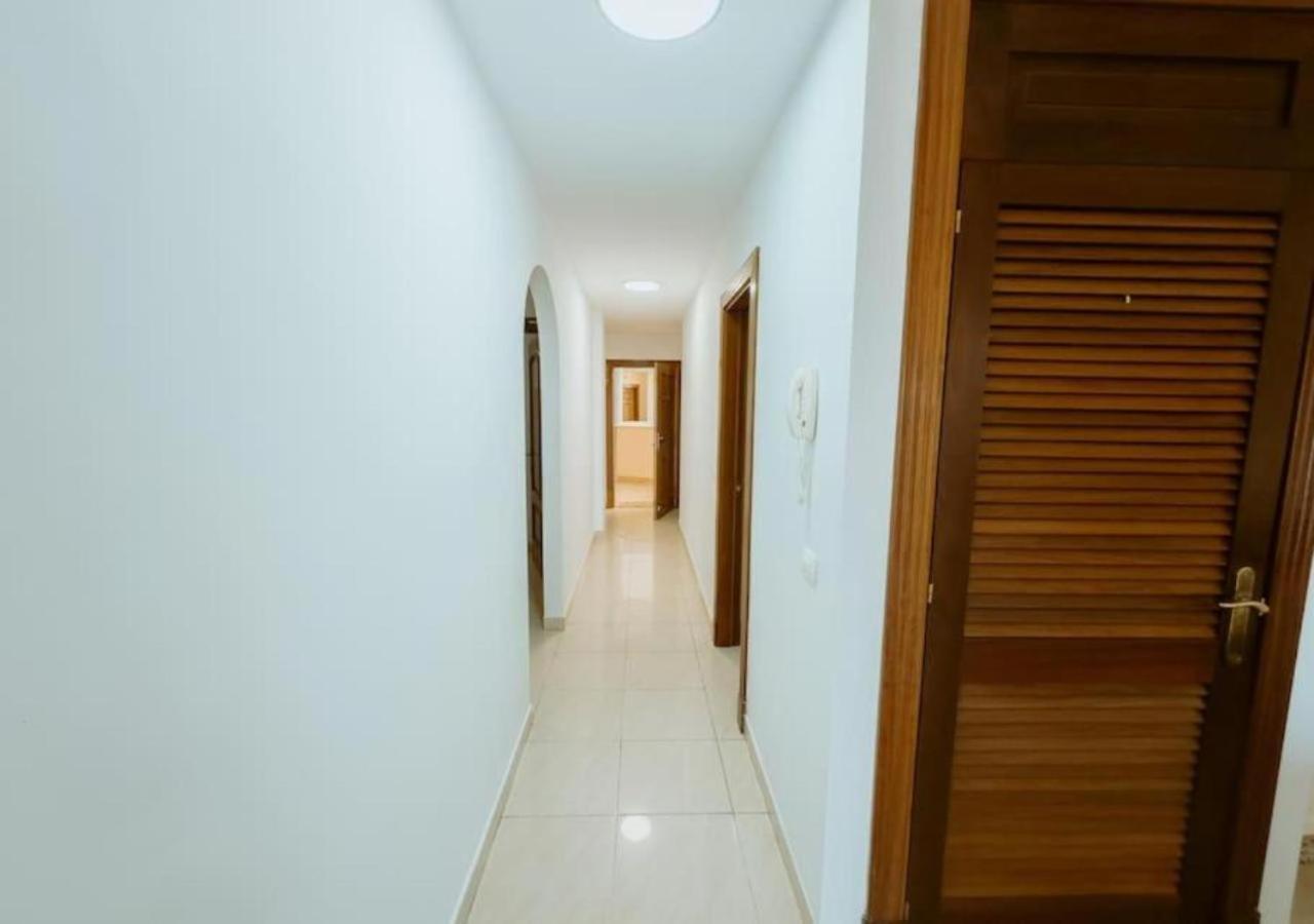 Seaview Splendor 2 Bedroom Modern Comfort Адехе Екстериор снимка