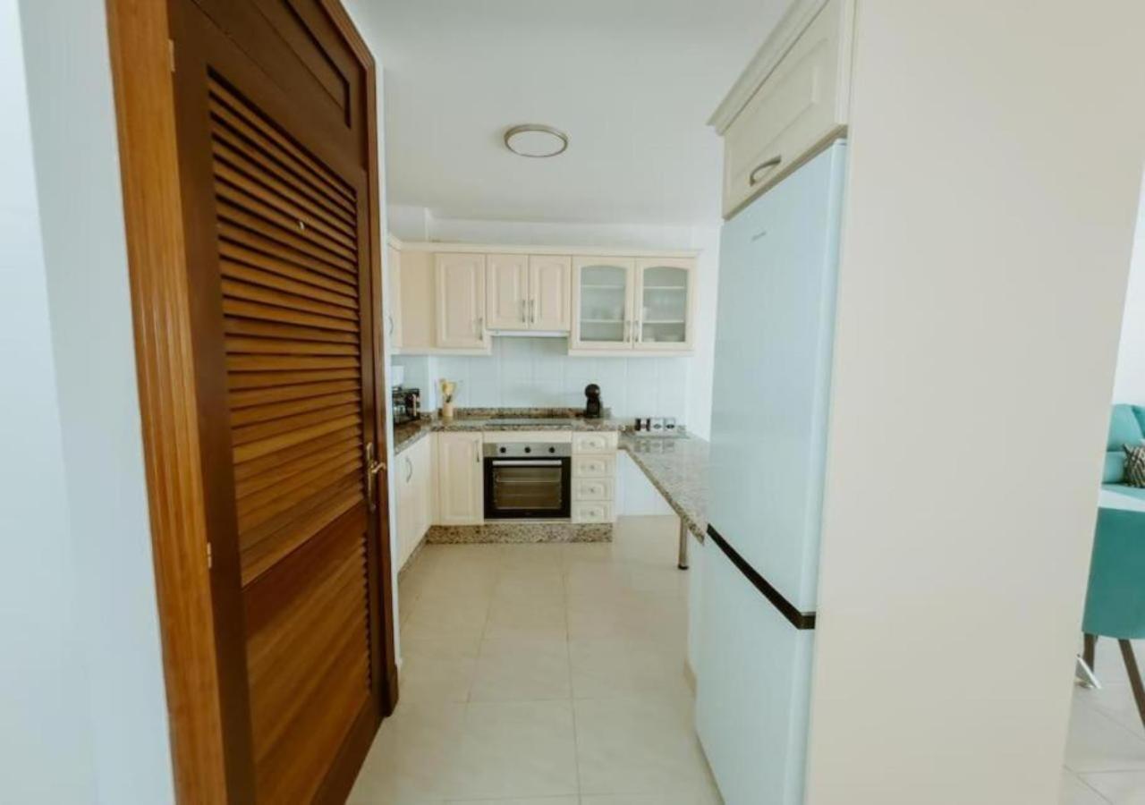 Seaview Splendor 2 Bedroom Modern Comfort Адехе Екстериор снимка