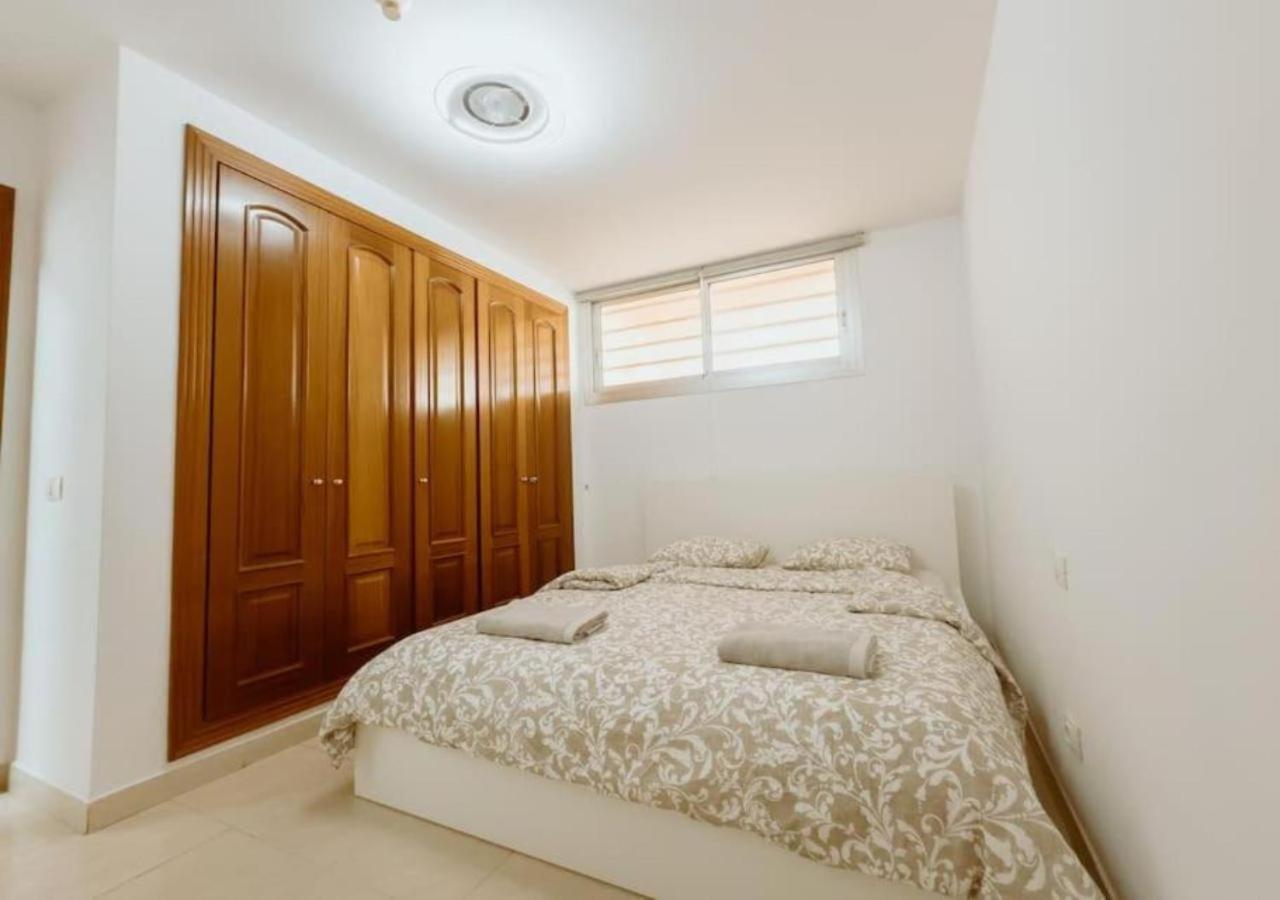 Seaview Splendor 2 Bedroom Modern Comfort Адехе Екстериор снимка